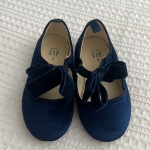Toddler Navy blue velvet shoes